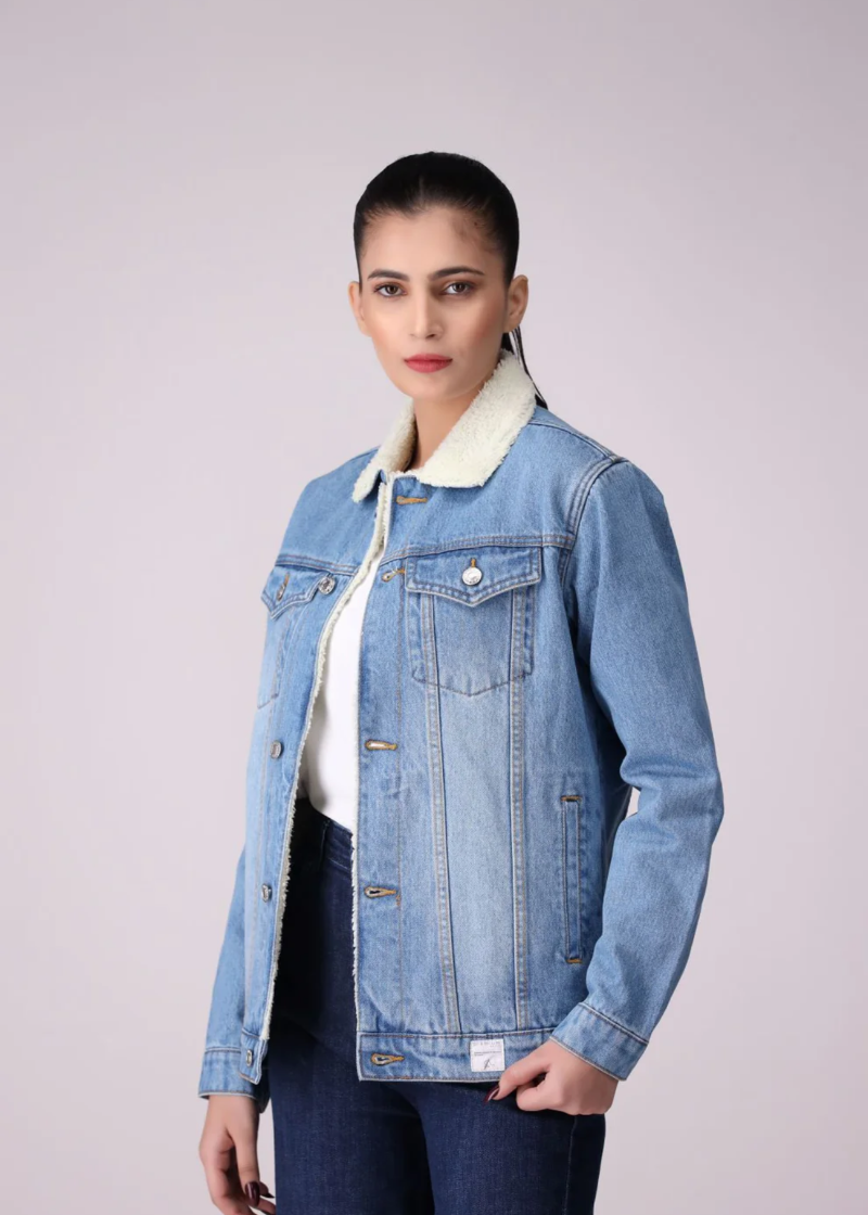 Denim jacket 