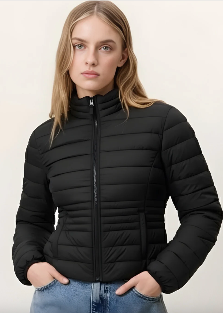 women’s black puffer jacket